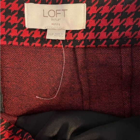 LOFT size 14 petite red and black plaid skirt - Picture 4 of 5